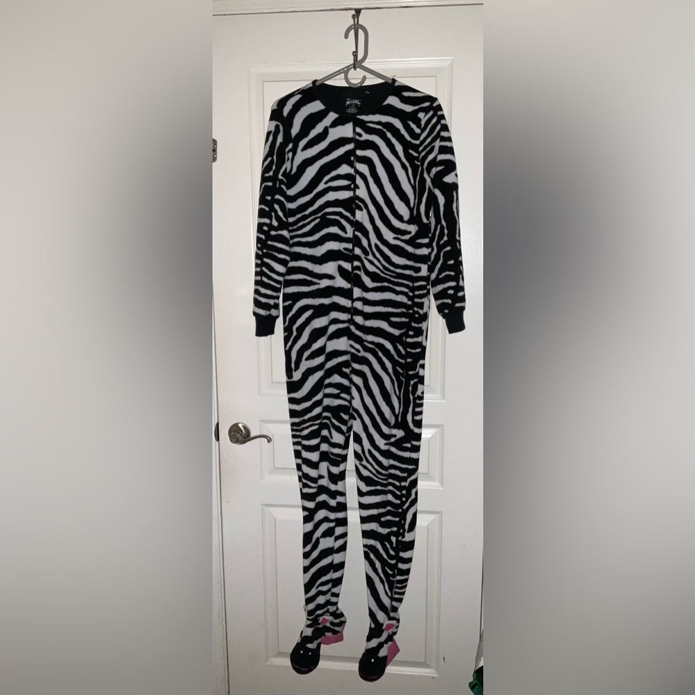 Nick and Nora Adult Zebra Sleeper Footie Pajamas with pockets